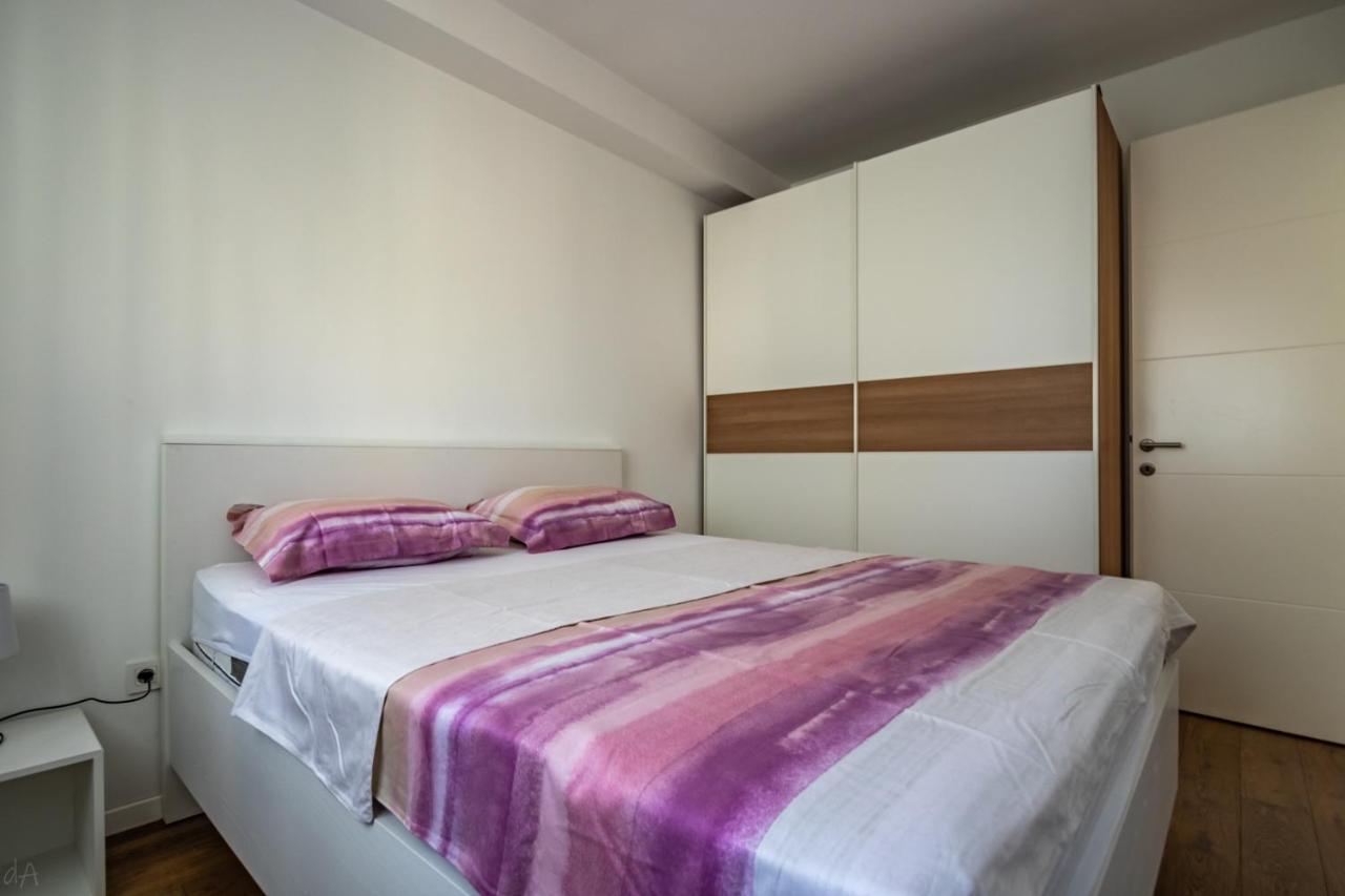 Boutique La Perla Jacuzzi Apartment Murter Exterior photo