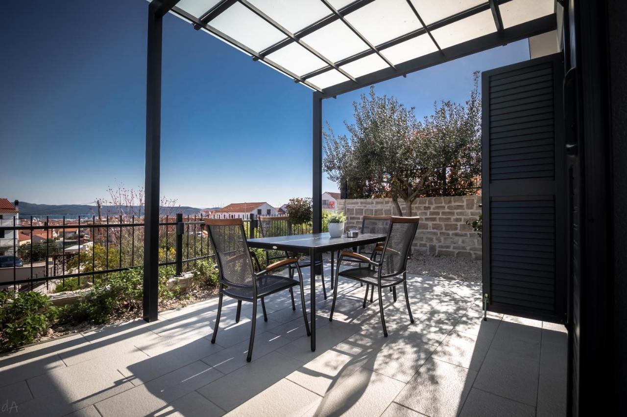 Boutique La Perla Jacuzzi Apartment Murter Exterior photo