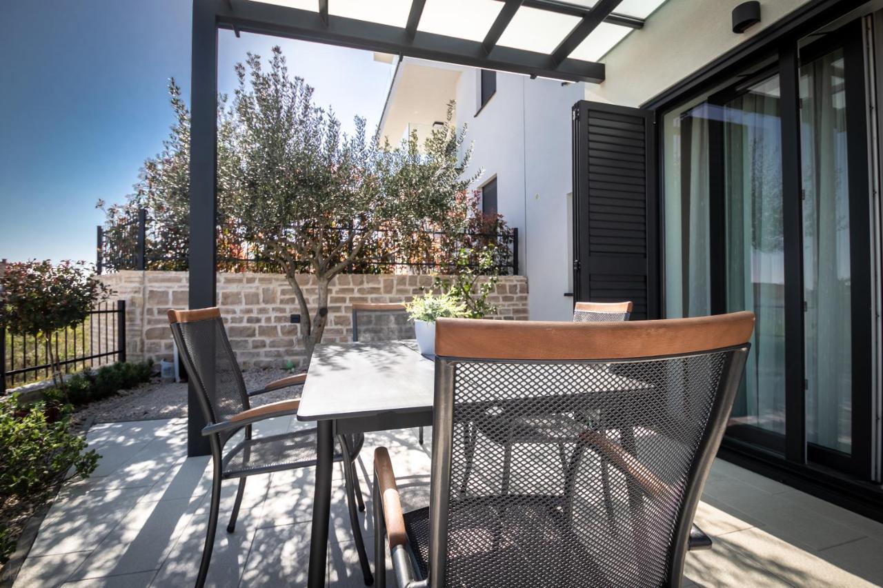 Boutique La Perla Jacuzzi Apartment Murter Exterior photo